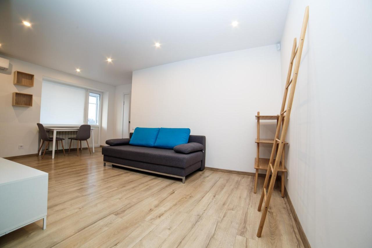Tf Apartment Двокімнатні Апартаменти В Центрі Міста Poltawa Exterior foto